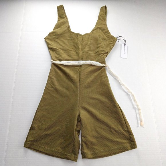 We Wore What Scoop Bodysuit Women's Size Small Green Ribbed Chain Belt Athletic - Picture 1 of 8